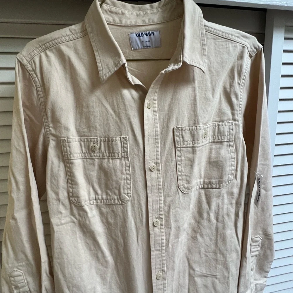 Old Navy Boys sz 14-16 Long Sleeved Button Up NWT
